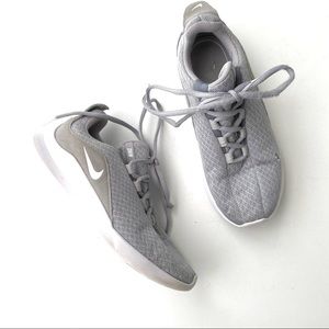 NIKE Womens 6.5 Gray/White Running Athletic Shoes AA2185-001 Viale Sneaker Bin3